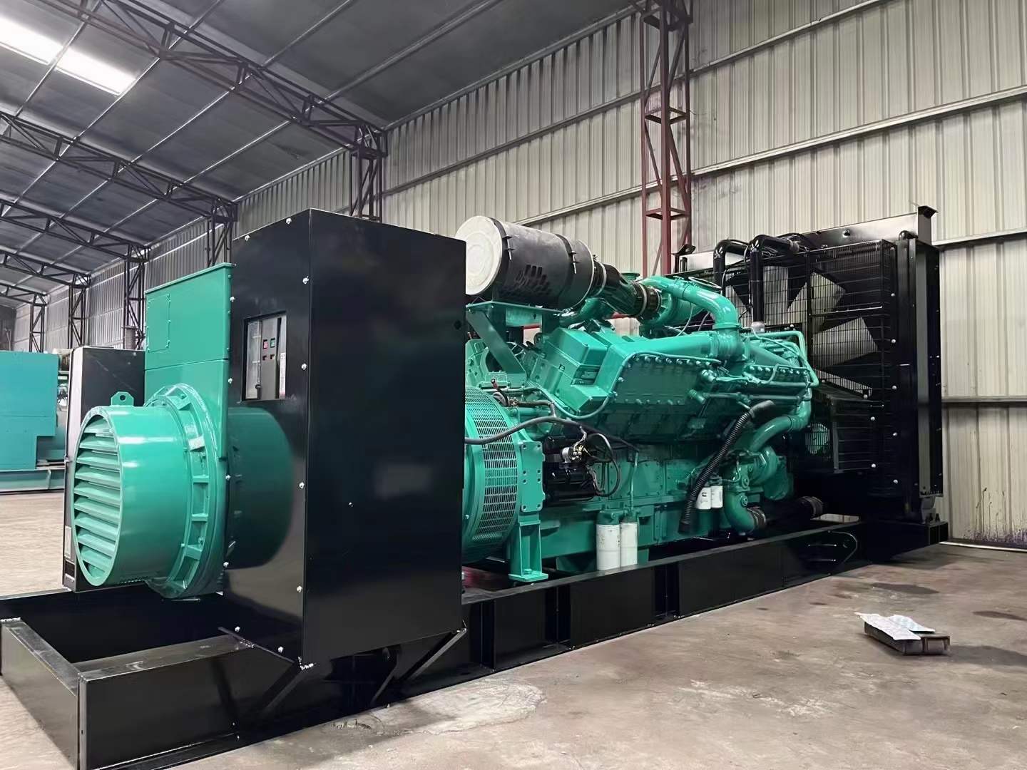 钦南如何降低 800kW 柴油发电机输出电流的波动？